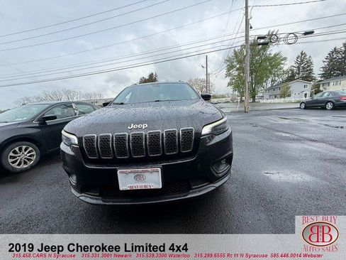 Used 2019 Jeep Cherokee Limited AWD/4WD image 8