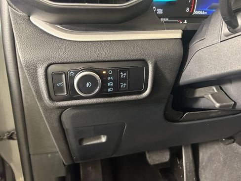 Used 2023 Ford Explorer XLT w/ Equipment Group 202A AWD/4WD image 18