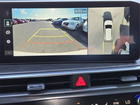 Used 2025 Kia Sorento SX Prestige image 17