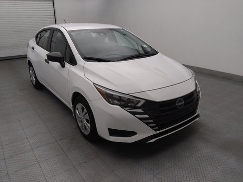 Used 2025 Nissan Versa S w/ Trunk Package FWD image 13