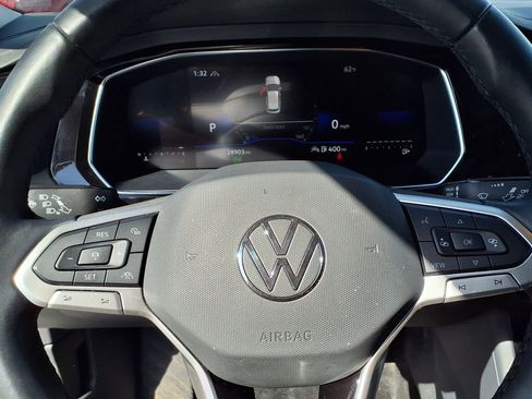 Used 2023 Volkswagen Jetta SE image 19