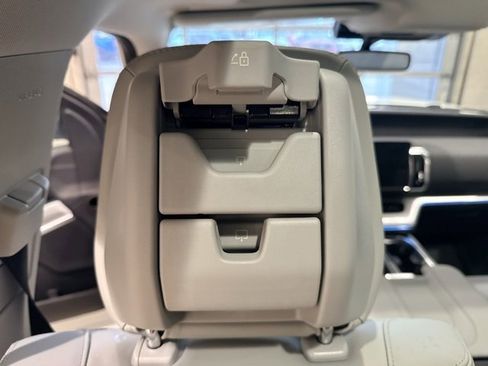 New 2026 Ford Expedition Platinum image 26