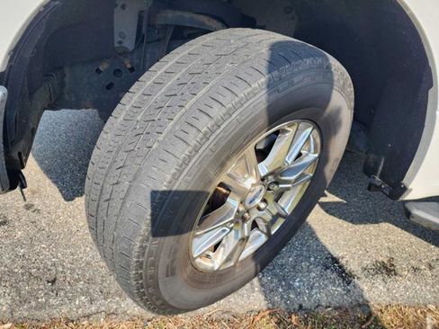 Used 2015 Ford F150 XLT w/ Equipment Group 302A Luxury image 9