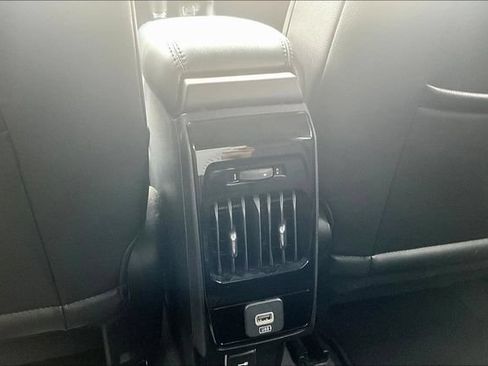 Used 2022 Jeep Compass Latitude AWD/4WD image 10