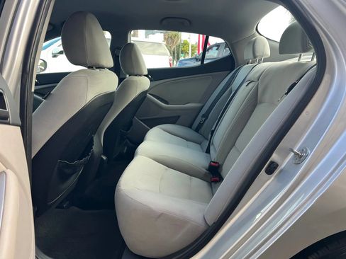 Used 2012 Kia Optima LX w/ Convenience Pkg FWD image 19