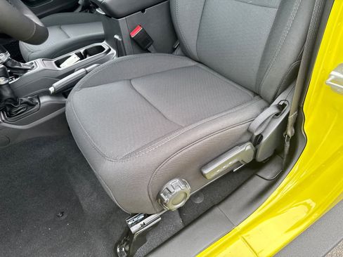 New 2023 Jeep Wrangler Unlimited Sport image 15