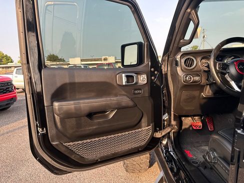 Used 2021 Jeep Gladiator Overland w/ Popular Equipment Package AWD/4WD image 9