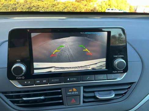 Used 2021 Nissan Altima 2.5 S image 19