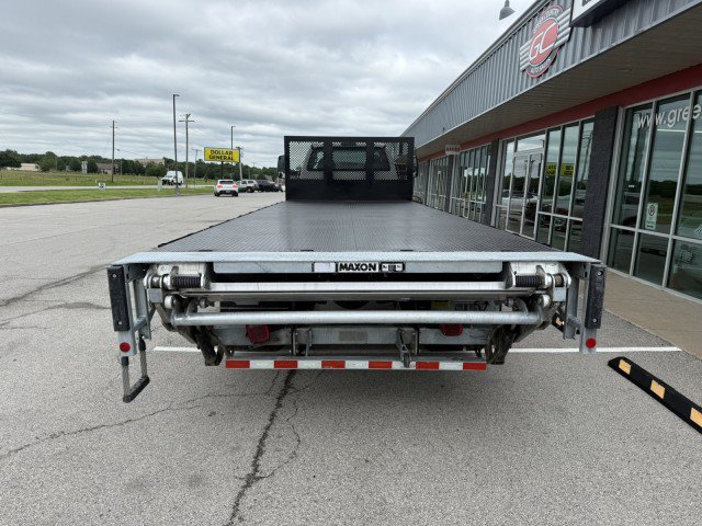 Used 2019 Ford F650 2WD Regular Cab Super Duty image 11