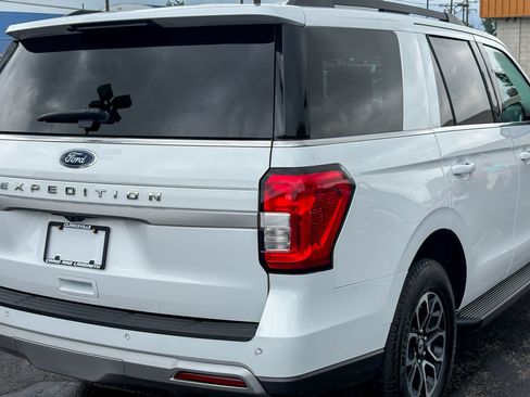 Used 2024 Ford Expedition XLT AWD/4WD image 19