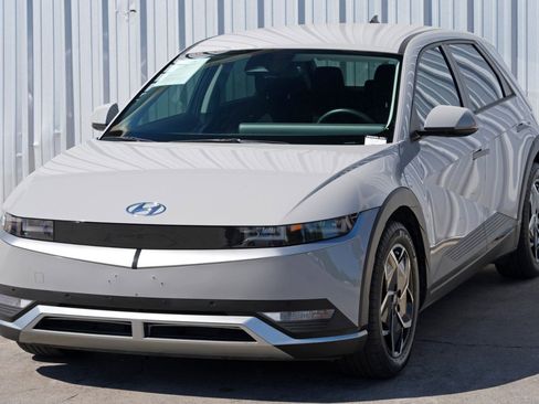 Used 2024 Hyundai Ioniq 5 SEL RWD image 46