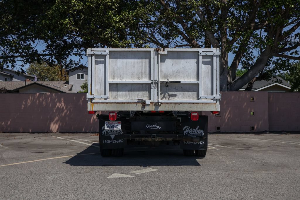 Used 2015 Ford F550 2WD Crew Cab Super Duty image 16