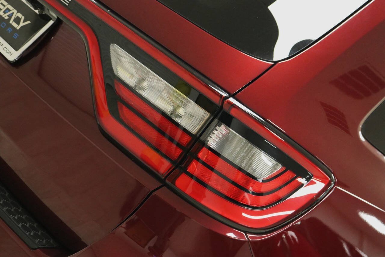Used 2021 Dodge Durango SXT w/ 3rd Row Seating Group AWD/4WD image 82