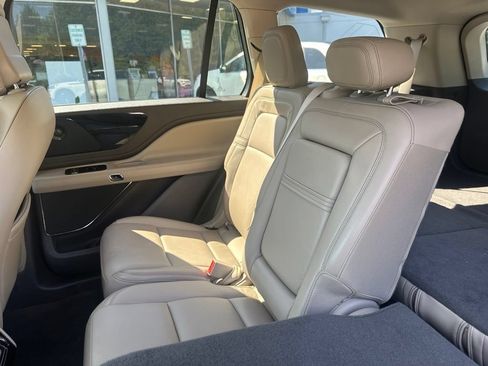 Used 2020 Lincoln Aviator Reserve w/ Equipment Group 201A AWD/4WD image 13