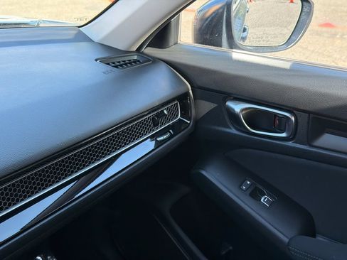 Certified 2025 Honda Civic LX image 29