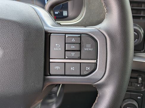 Used 2025 Ford F350 Lariat w/ Lariat Ultimate Package AWD/4WD image 25