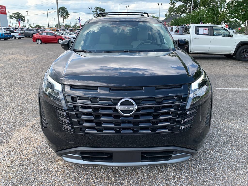 New 2026 Nissan Pathfinder SL w/ SL Premium Package FWD image 3
