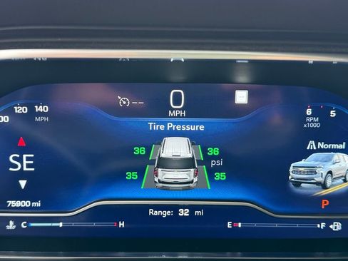 Used 2022 Chevrolet Tahoe Z71 w/ Z71 Off-Road Package image 16