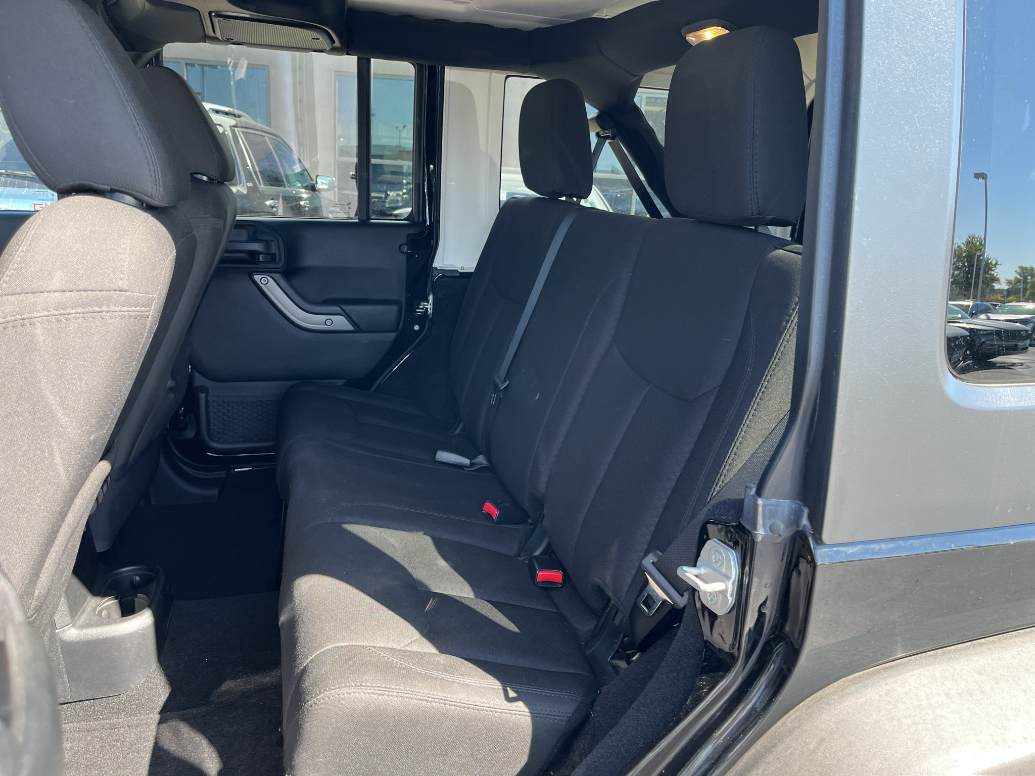 Used 2015 Jeep Wrangler Unlimited Sport w/ Quick Order Package 24S AWD/4WD image 25