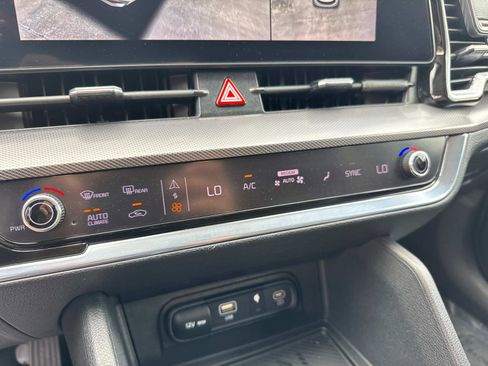 Used 2023 Kia Sportage SX image 24