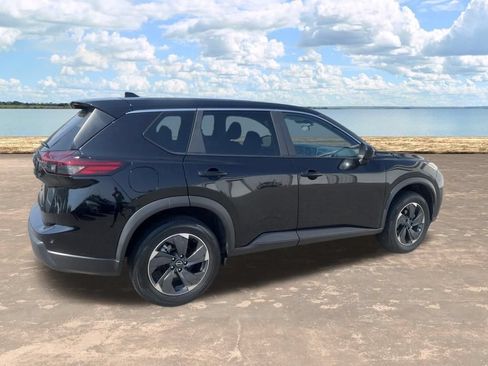 Used 2025 Nissan Rogue SV FWD image 4