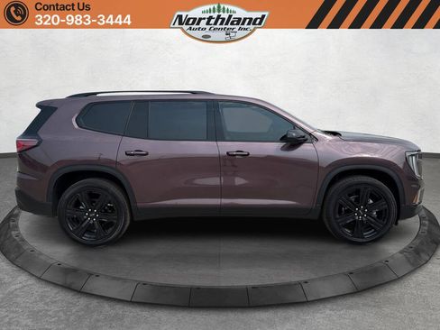 Used 2025 GMC Acadia Elevation w/ Elevation Premium Package AWD/4WD image 4