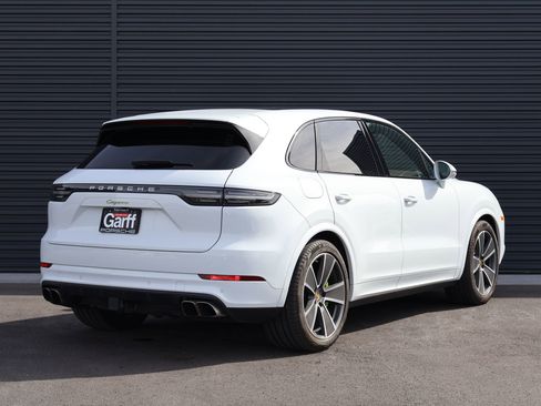 Certified 2023 Porsche Cayenne Turbo S AWD/4WD image 10