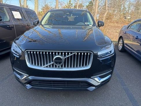 Used 2023 Volvo XC90 B6 Plus w/ Protection Package Premier image 5