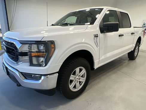 Used 2023 Ford F150 XLT w/ Trailer Tow Package image 4