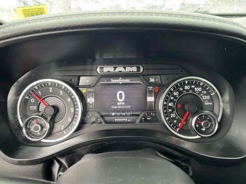 Used 2023 RAM 1500 Laramie AWD/4WD image 23