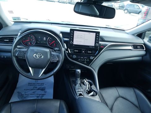 Used 2023 Toyota Camry XSE image 18