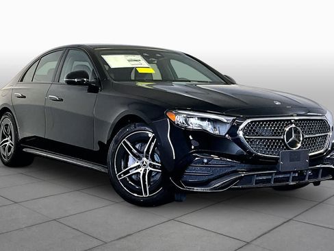 New 2026 Mercedes-Benz E 350 4MATIC Sedan image 19