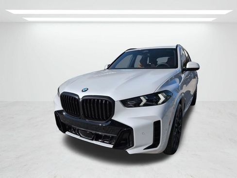 New 2026 BMW X5 xDrive40i w/ M Sport Package AWD/4WD image 8