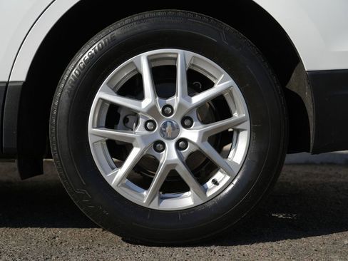 Used 2023 Chevrolet Equinox LS w/ LS Convenience Package AWD/4WD image 14