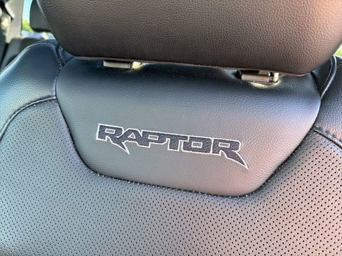Used 2019 Ford F150 Raptor w/ Equipment Group 802A Luxury AWD/4WD image 15