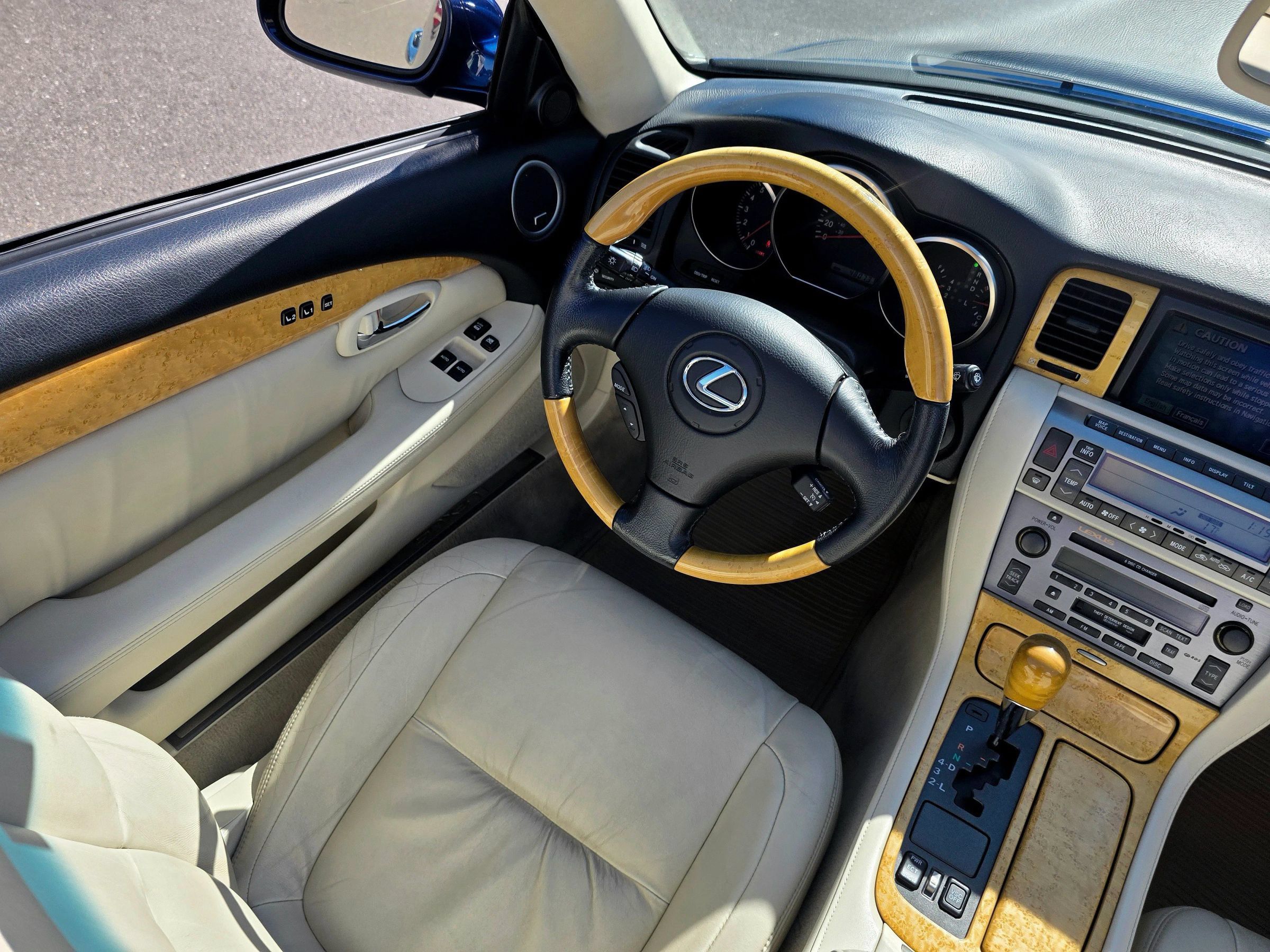Used 2005 Lexus SC 430 Convertible RWD image 33