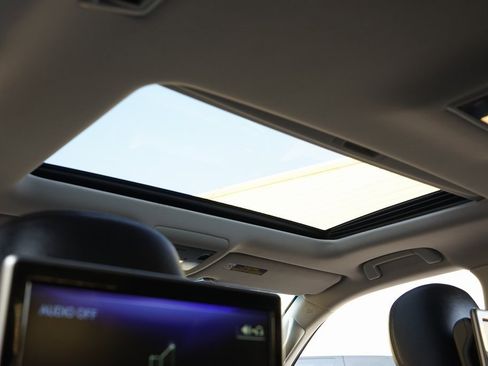 Used 2017 Lexus LX 570 4WD image 19