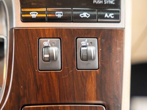 Used 2015 Toyota Venza XLE AWD/4WD image 24