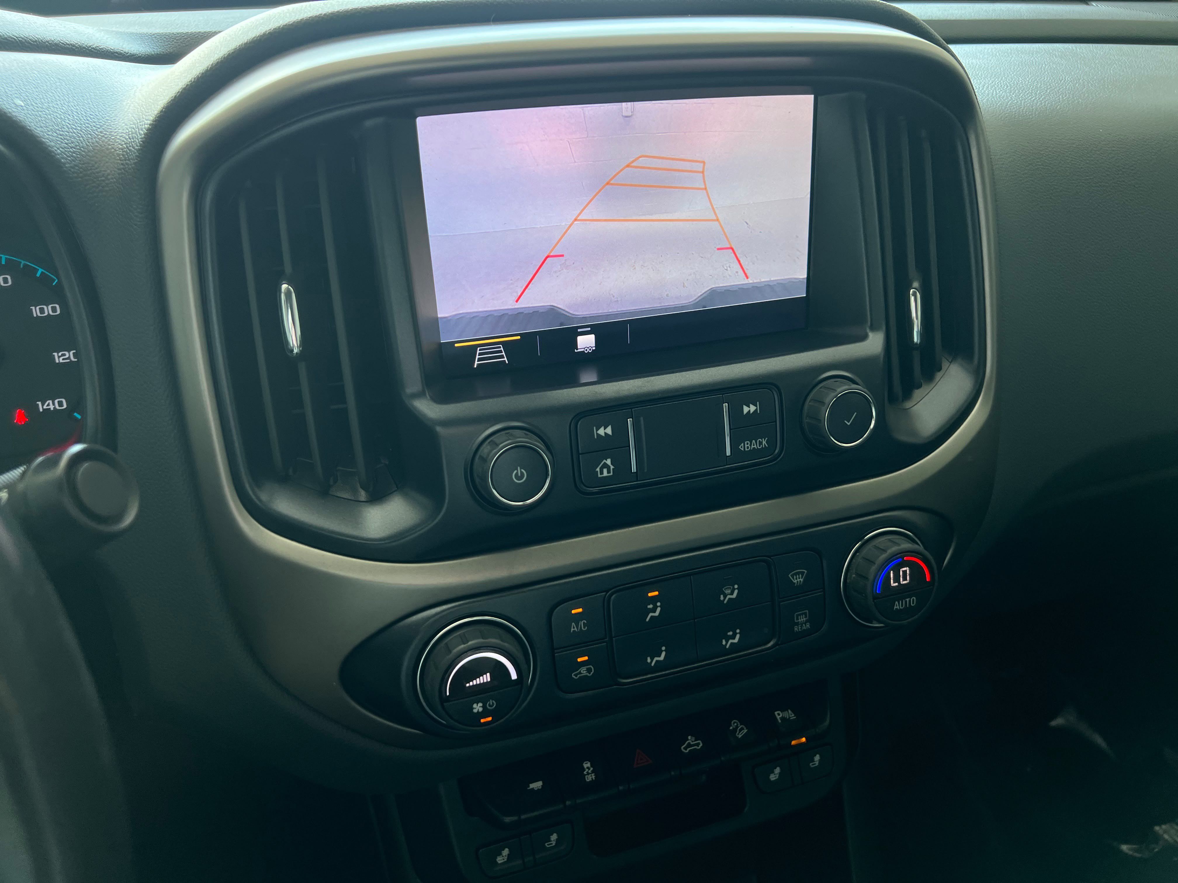 Used 2022 Chevrolet Colorado Z71 AWD/4WD image 21