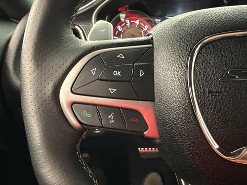 Used 2016 Dodge Challenger SRT Hellcat RWD image 16