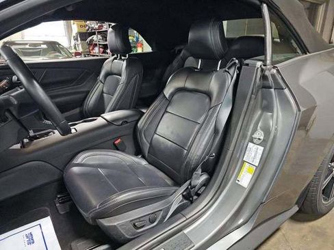 Used 2025 Ford Mustang Premium RWD image 5
