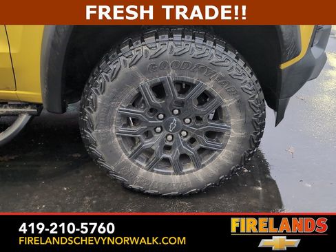 Used 2023 Chevrolet Colorado Trail Boss w/ Technology Package image 4