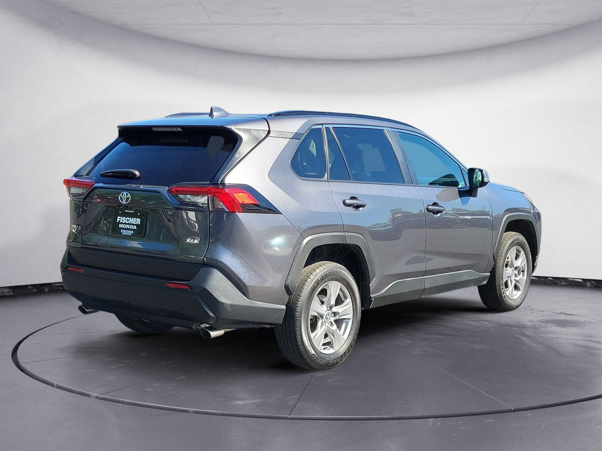 Used 2025 Toyota RAV4 XLE FWD image 3