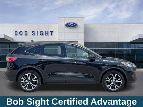 Used 2022 Ford Escape SE w/ SE Sport Appearance Package AWD/4WD image 4
