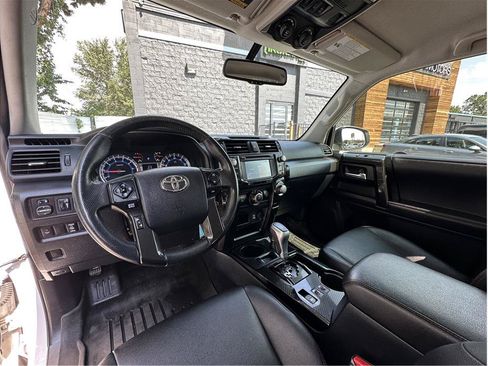 Used 2018 Toyota 4Runner TRD Off-Road Premium w/ TRD Performance Package AWD/4WD image 14