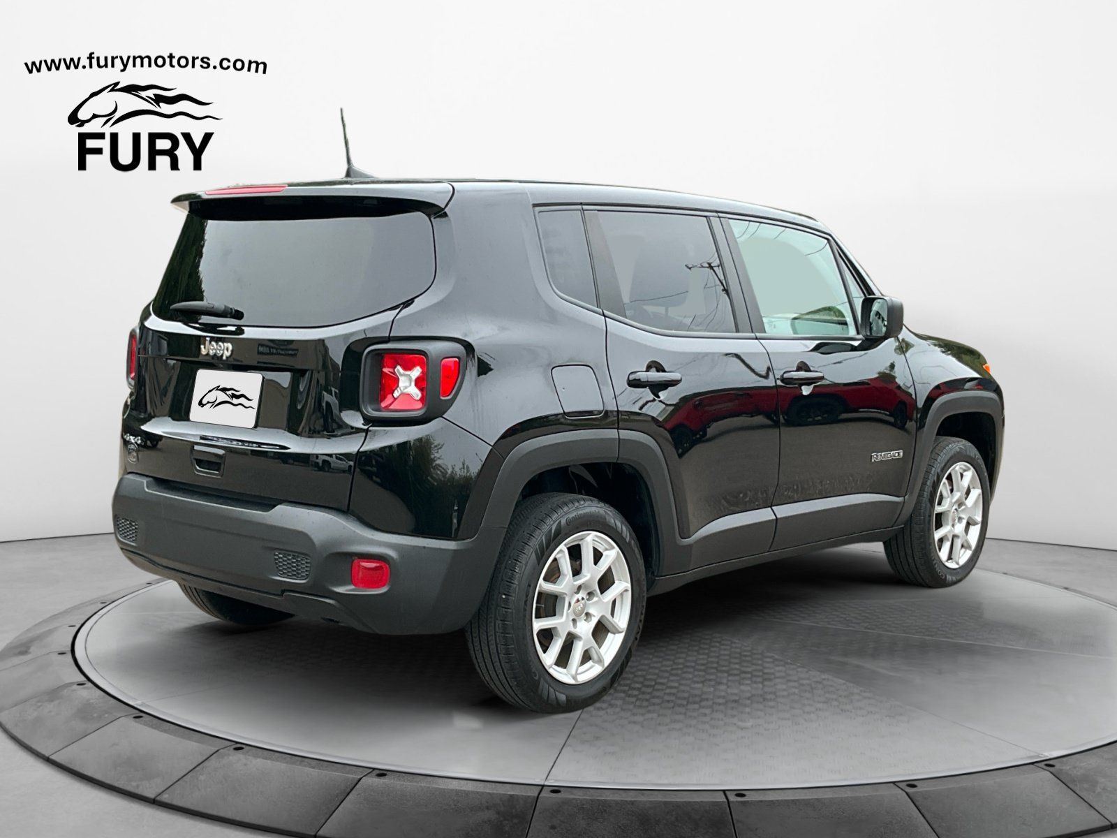 Used 2023 Jeep Renegade Latitude AWD/4WD image 4