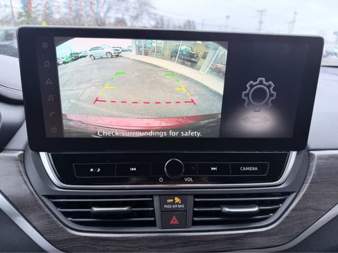 Used 2024 Nissan Altima 2.5 SV w/ SV Premium Package image 26