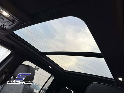 Used 2022 GMC Yukon XL Denali image 21