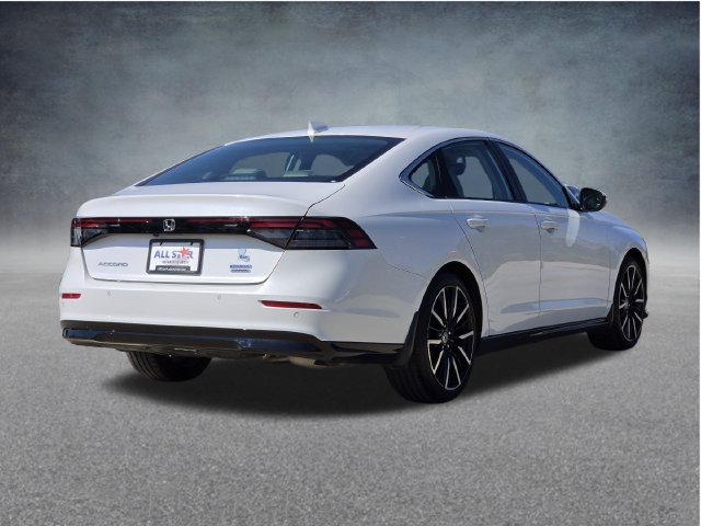 Used 2025 Honda Accord Touring image 5
