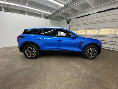 Used 2024 Chevrolet Blazer EV LT AWD/4WD image 7